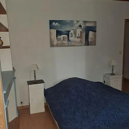 Maison De Village Avec Jardin *