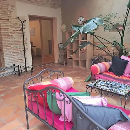 Maison De Village Avec Jardin *